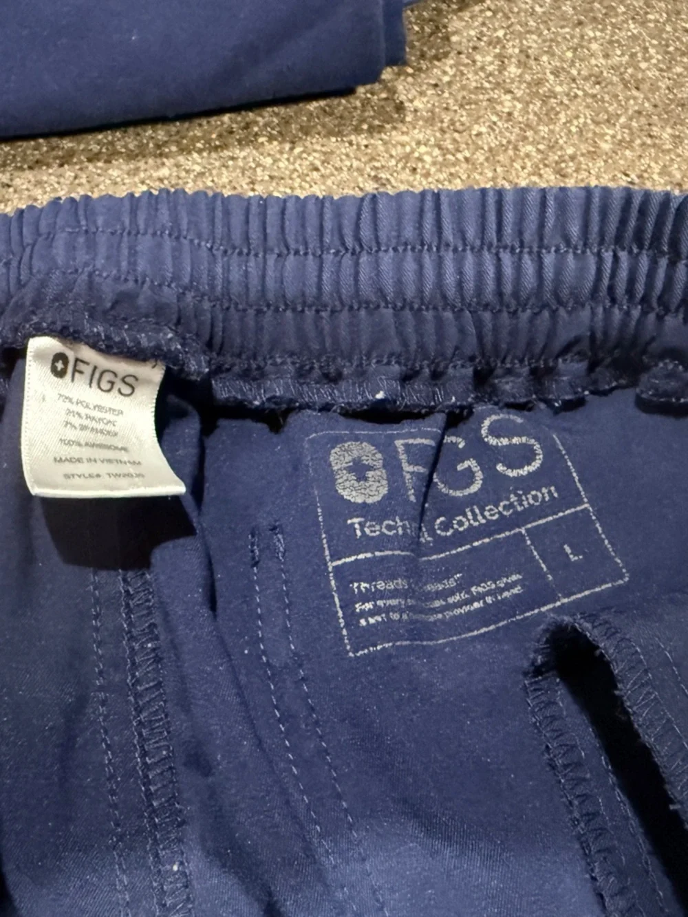 Figs Navy scrub set - Picture 5 of 8